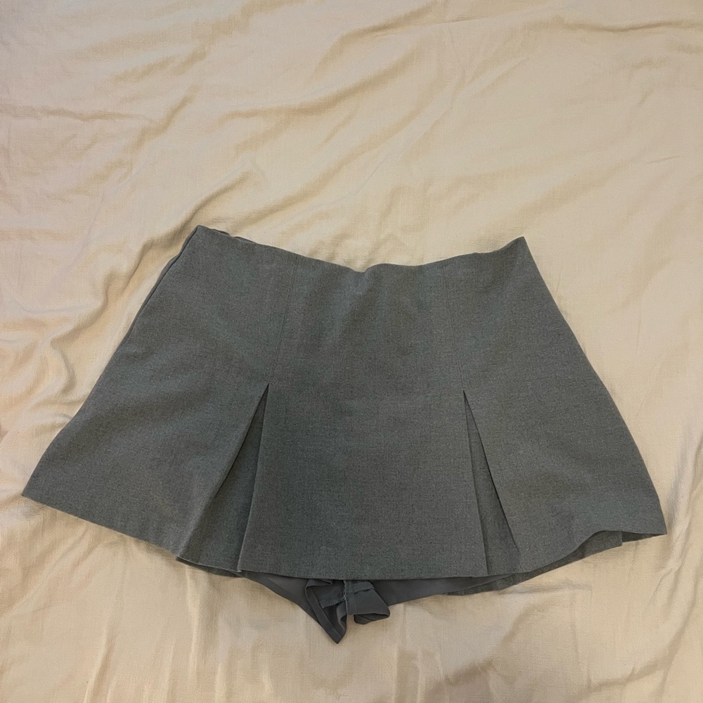 Abercrombie & Fitch Gray Pleated Skort